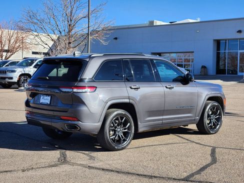 Used 2024 Jeep Grand Cherokee Limited 4xe image 3