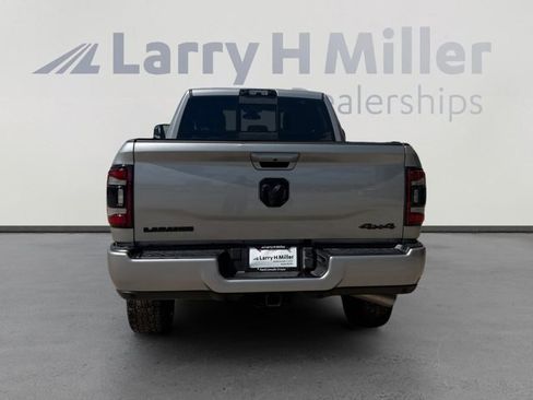 Used 2022 RAM 2500 Laramie AWD/4WD image 4