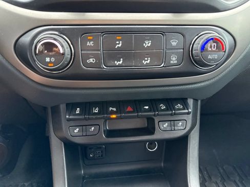 Used 2021 Chevrolet Colorado Z71 w/ Safety Package AWD/4WD image 15