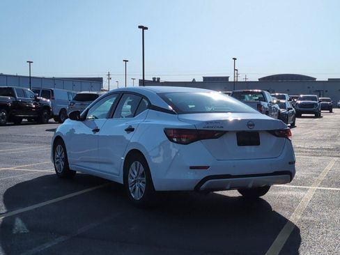 Used 2024 Nissan Sentra S FWD image 3