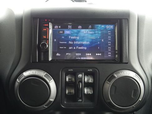 Used 2017 Jeep Wrangler Unlimited Sport AWD/4WD image 15