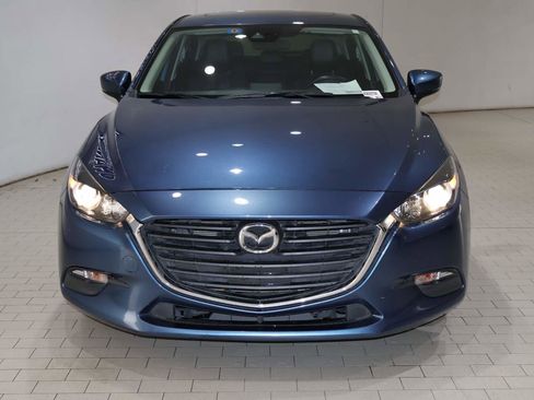 Used 2018 MAZDA MAZDA3 Touring FWD image 8