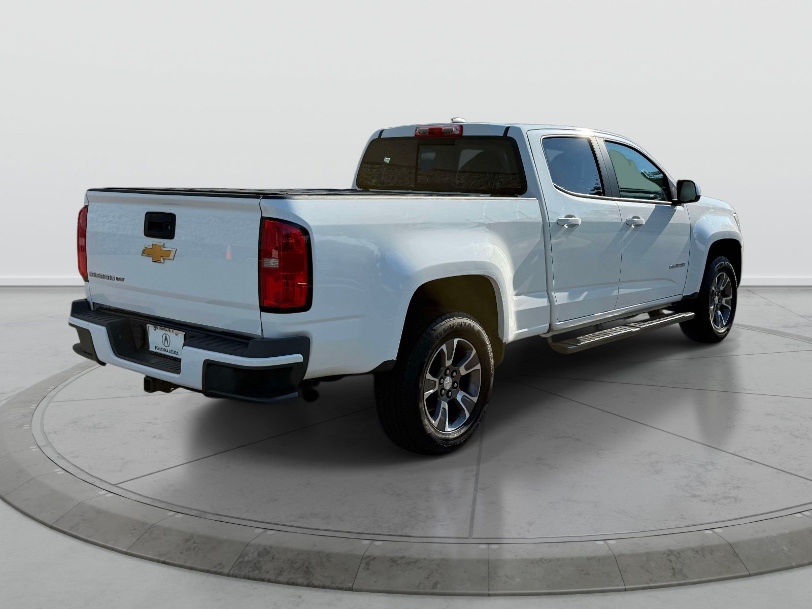 Used 2017 Chevrolet Colorado Z71 AWD/4WD image 2