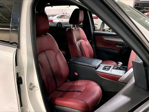 Used 2025 MAZDA CX-70 Plug-In Hybrid w/ Premium Plus image 11