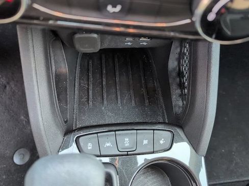 Used 2024 Chevrolet TrailBlazer LT FWD image 19