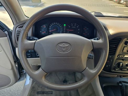 Used 1999 Toyota Land Cruiser image 27
