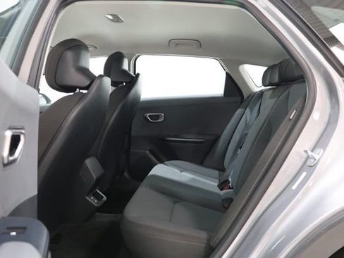 Used 2025 Kia K4 FWD image 29