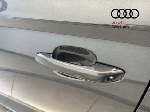 Used 2024 Audi Q5 e Premium Plus image 8