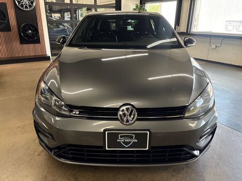 Used 2018 Volkswagen Golf R 4-Door AWD/4WD image 18