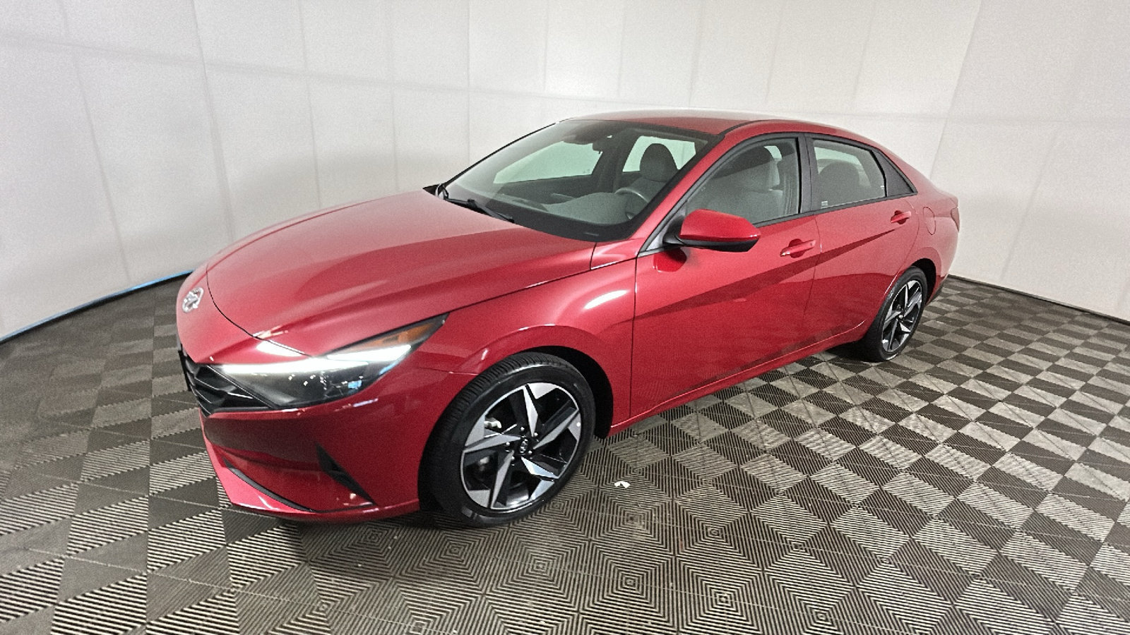 Used 2023 Hyundai Elantra SEL w/ Convenience Package FWD image 8