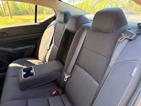 Used 2024 Nissan Altima 2.5 SV FWD image 26