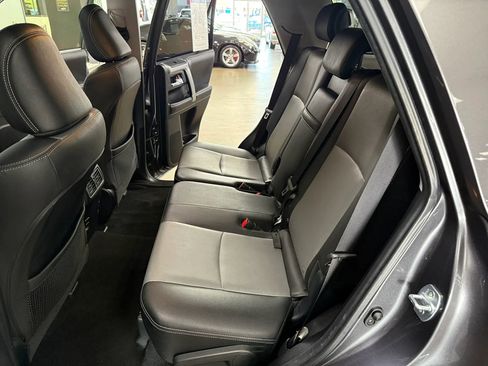 Used 2019 Toyota 4Runner SR5 Premium AWD/4WD image 14