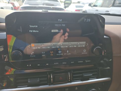 Used 2025 Nissan Pathfinder Platinum w/ Cargo Package image 12