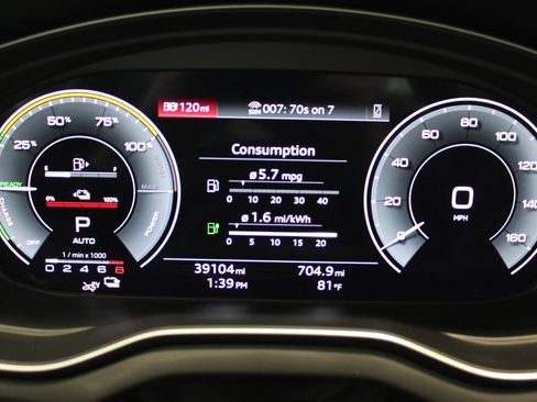 Used 2021 Audi Q5 e Premium Plus AWD/4WD image 4