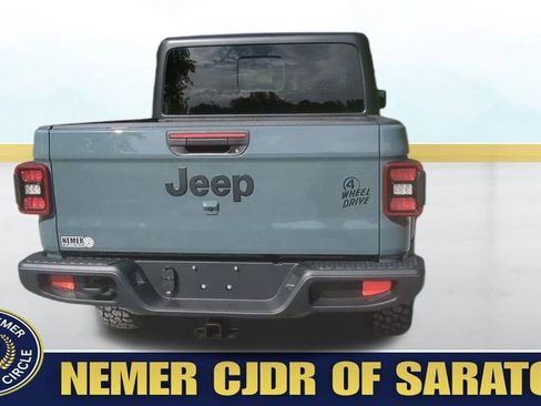 New 2025 Jeep Gladiator Willys image 8