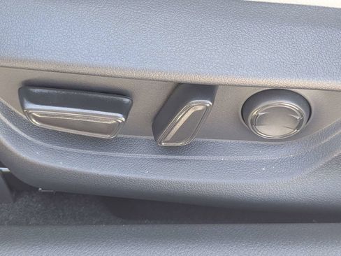Used 2026 Toyota Camry XLE FWD image 20
