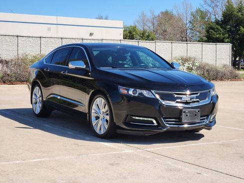 Used 2018 Chevrolet Impala Premier w/ Premier Confidence Package image 3