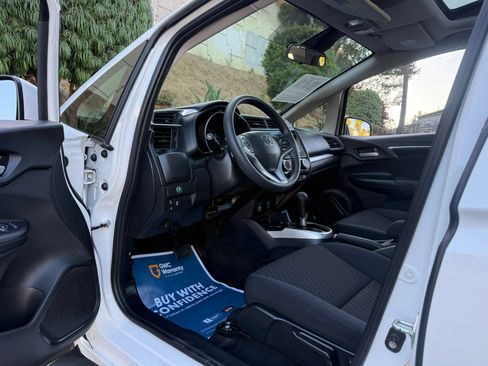 Used 2018 Honda Fit EX image 9