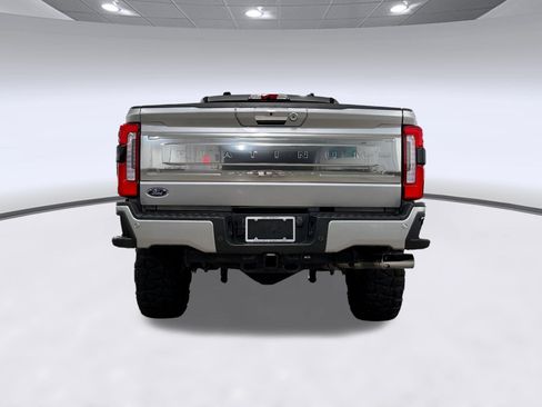 Used 2024 Ford F350 Platinum w/ FX4 Off-Road Package AWD/4WD image 10