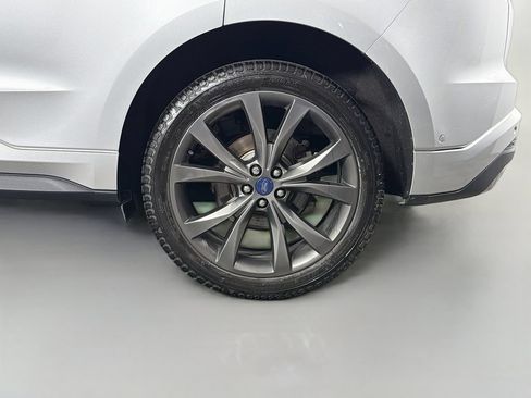 Used 2018 Ford Edge Sport w/ Equipment Group 401A AWD/4WD image 32