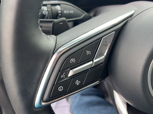 Used 2025 Buick Enclave Preferred image 11