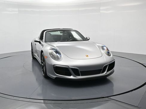 Certified 2019 Porsche 911 Targa 4 GTS image 33