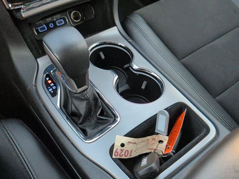 Used 2021 Jeep Grand Cherokee Laredo X RWD image 20