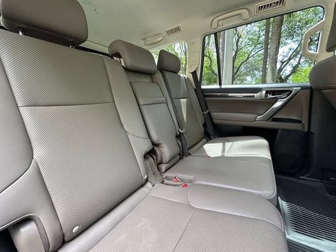 Used 2022 Lexus GX 460 Premium w/ Premium Package AWD/4WD image 45