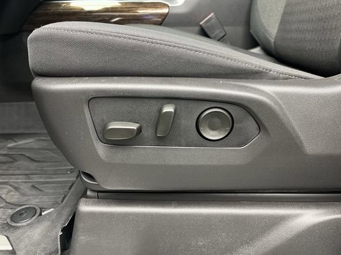 New 2026 GMC Sierra 1500 Elevation image 11