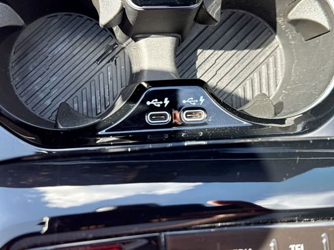 Used 2025 BMW M5 w/ Executive Package AWD/4WD image 38