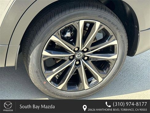 New 2025 MAZDA CX-50 AWD 2.5 Turbo w/ Cargo Package image 5