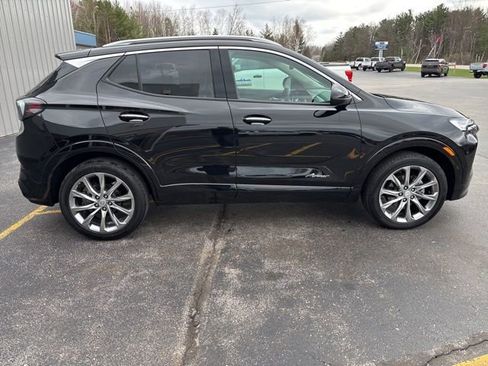 Used 2024 Buick Encore GX Avenir w/ Avenir Convenience Package AWD/4WD image 4