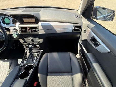 Used 2011 Mercedes-Benz GLK 350 4MATIC image 26