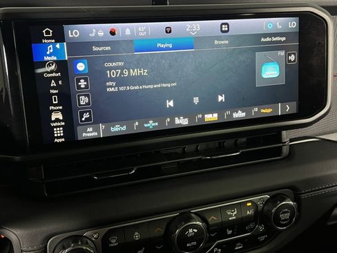 Used 2024 Jeep Gladiator Rubicon image 18