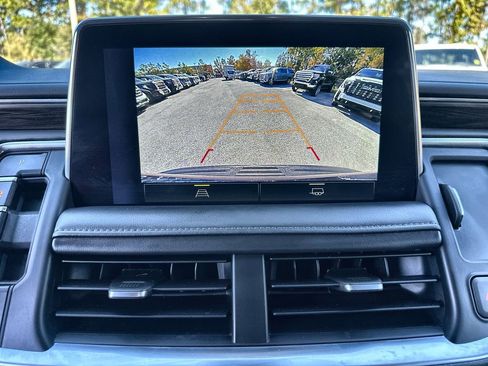 Used 2023 Chevrolet Suburban LT image 15