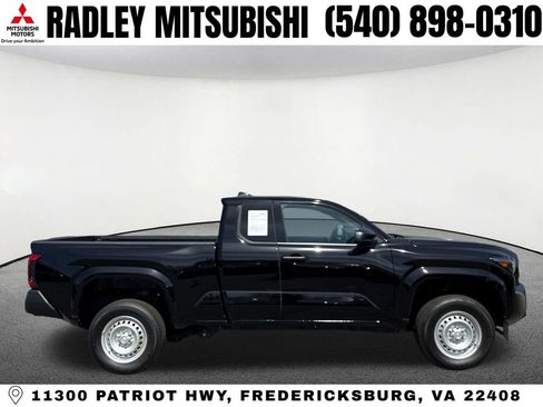 Used 2024 Toyota Tacoma SR image 18