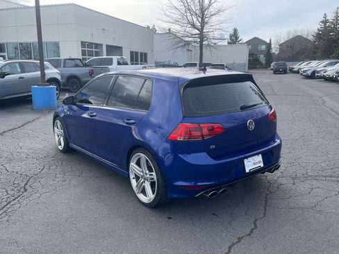Used 2017 Volkswagen Golf R 4-Door image 3