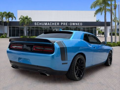 Used 2015 Dodge Challenger R/T Scat Pack w/ Leather Interior Group RWD image 7