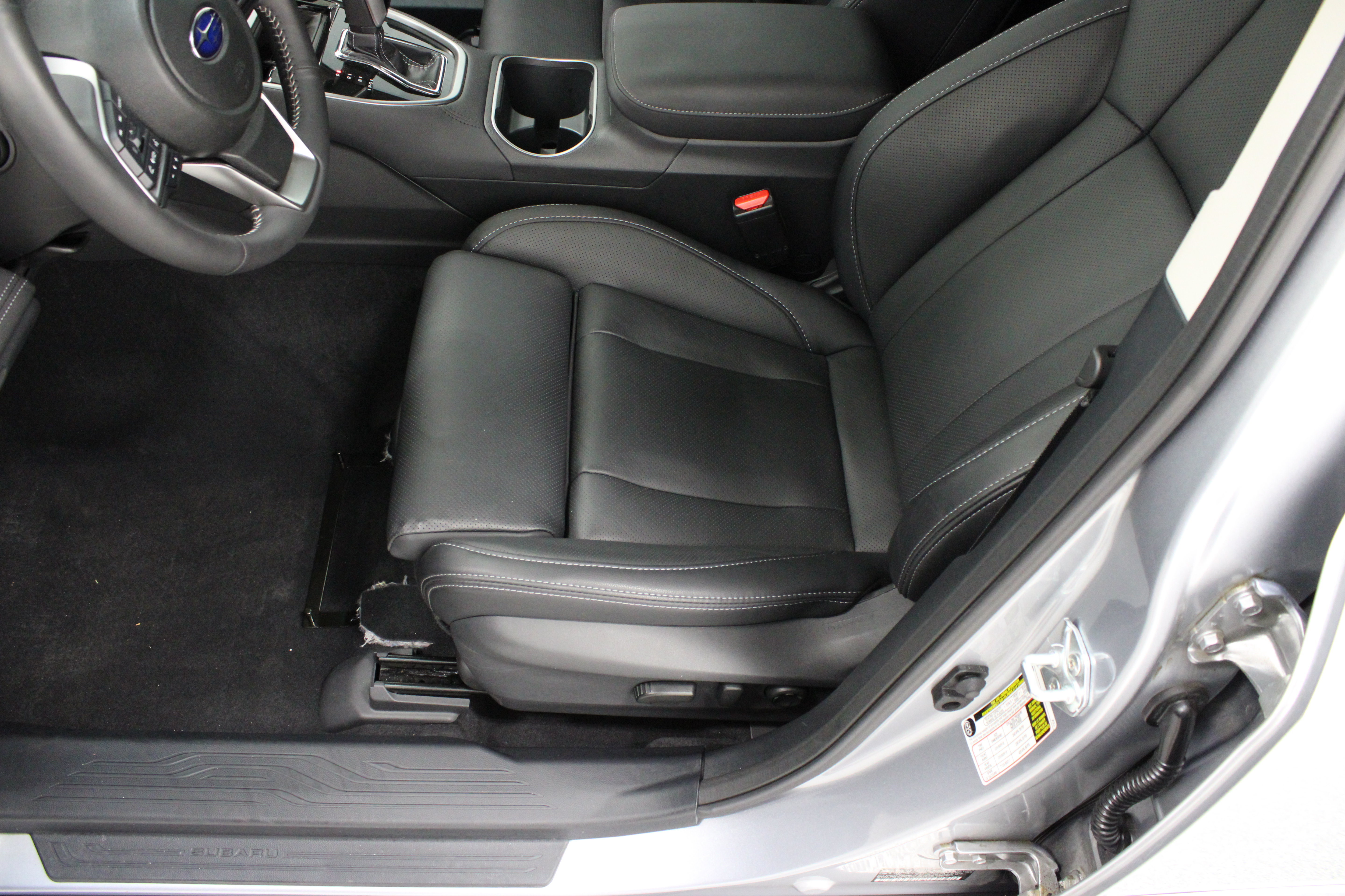 Used 2025 Subaru Outback Touring XT AWD/4WD image 15