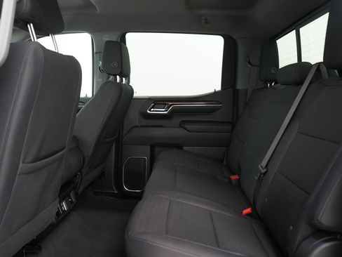 Used 2024 GMC Sierra 1500 SLE w/ Preferred Package image 19