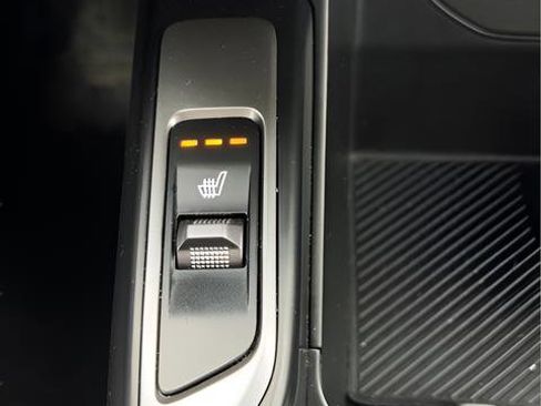 Used 2025 Kia Sorento S w/ Panoramic Sunroof Package image 23