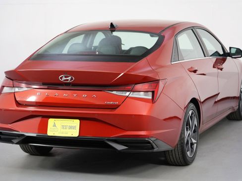 Used 2021 Hyundai Elantra Limited w/ Cargo Package image 51