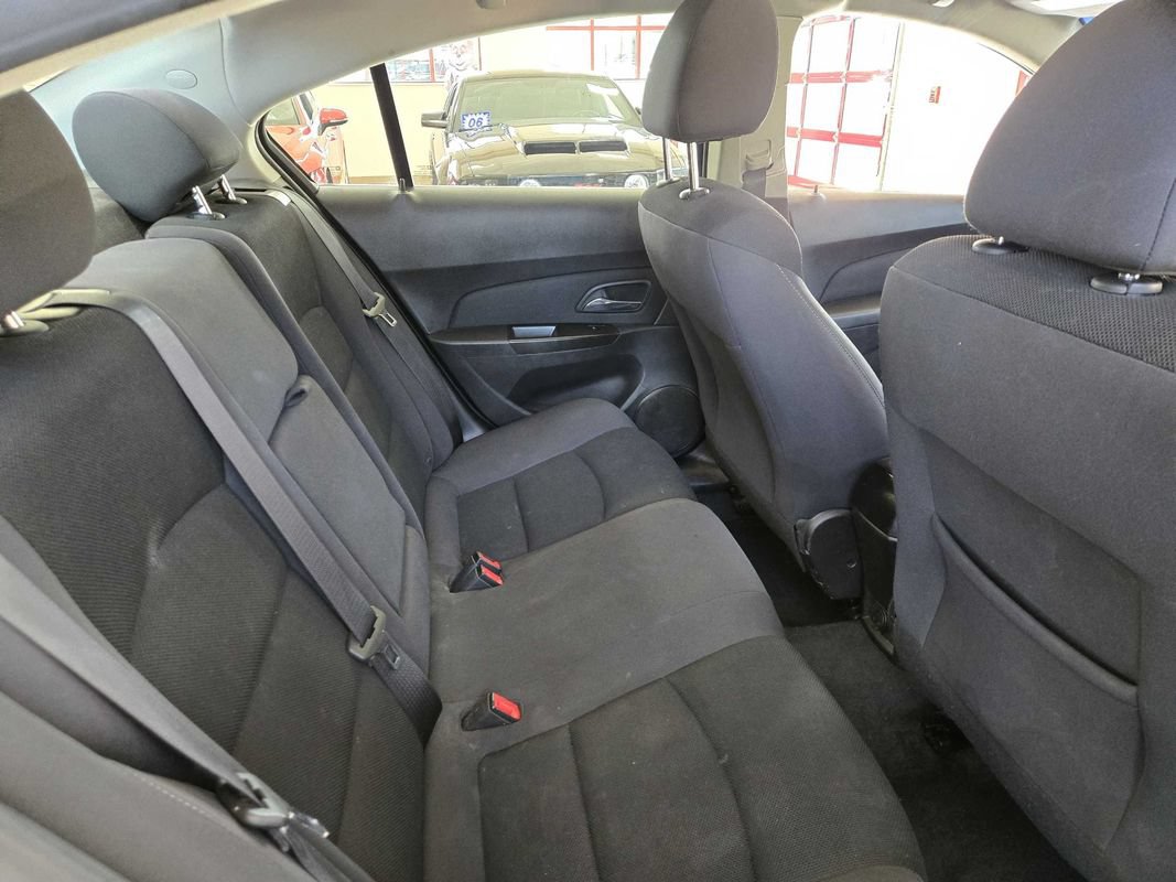 Used 2016 Chevrolet Cruze LT FWD image 23