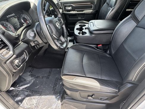 Used 2024 RAM 2500 Laramie AWD/4WD image 9