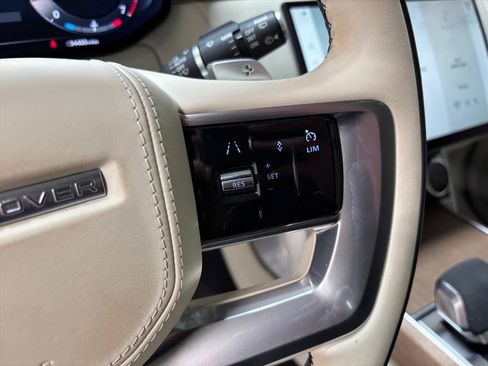 Used 2023 Land Rover Range Rover SE image 19