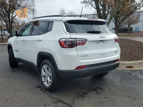 Certified 2024 Jeep Compass Latitude image 22