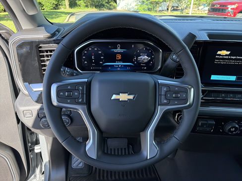 New 2026 Chevrolet Silverado 1500 LT AWD/4WD image 23
