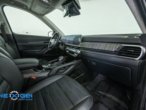 Used 2025 Kia Telluride SX Prestige AWD/4WD image 42