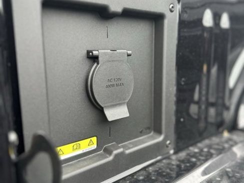 New 2025 Ford F150 XLT w/ Equipment Group 302A MID image 9