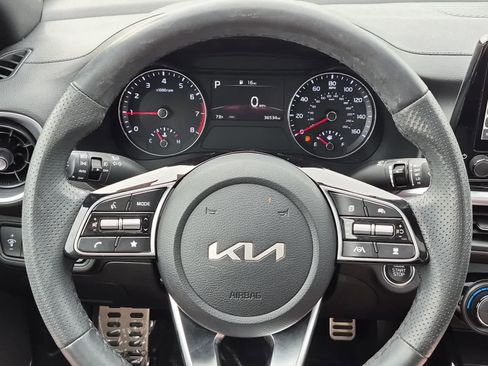 Used 2024 Kia Forte GT-Line w/ GT-Line Premium Package FWD image 17
